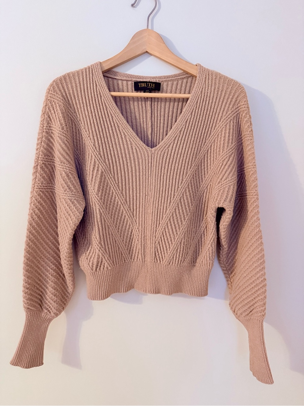 TRUTH • Tan V-Neck Ribbed Balloon Sleeve Sweater